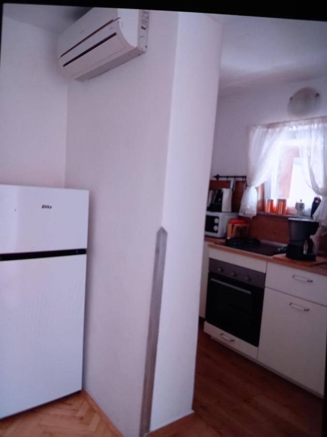 Apartments Garden โรวีน ภายนอก รูปภาพ