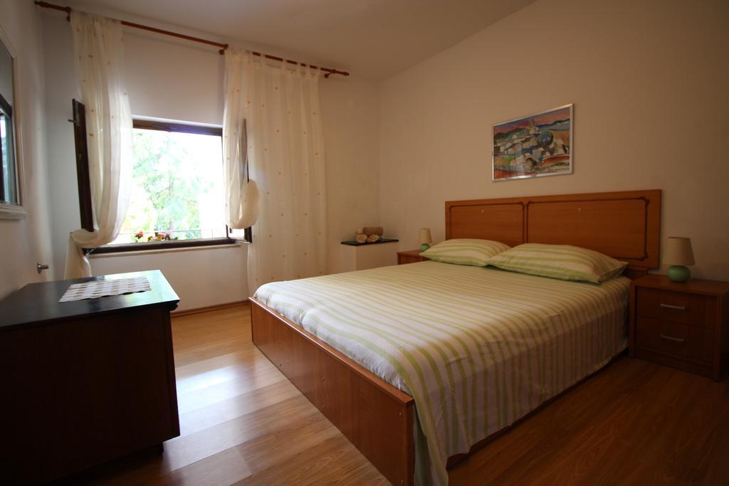 Apartments Garden โรวีน ภายนอก รูปภาพ